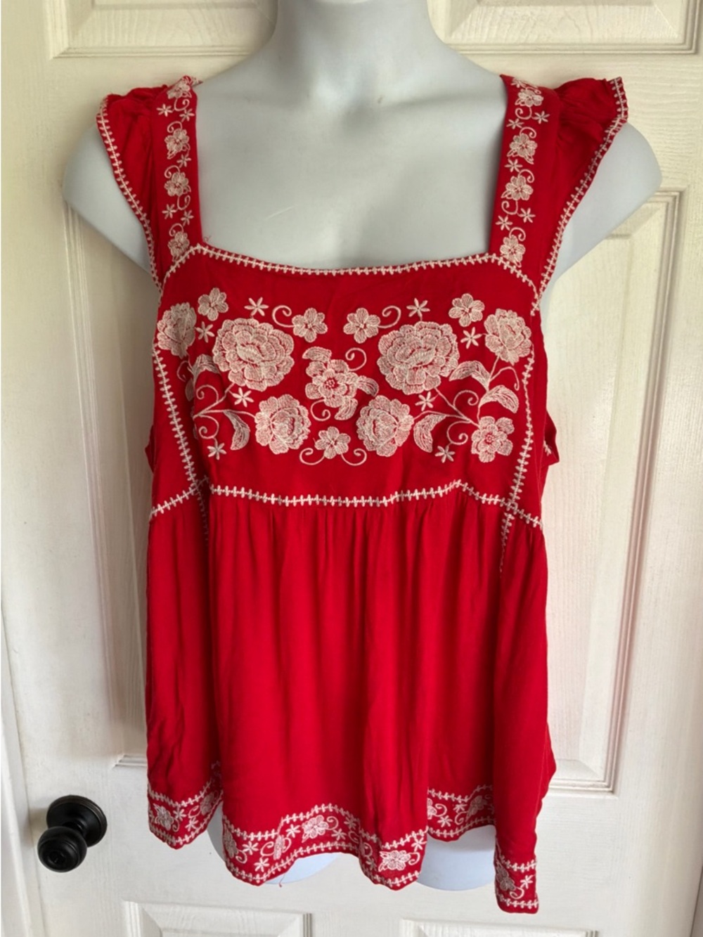 SAVANNA  JANE..embroidery top